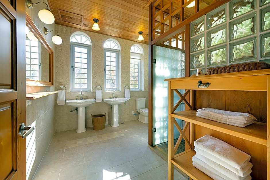Aurora Villa
