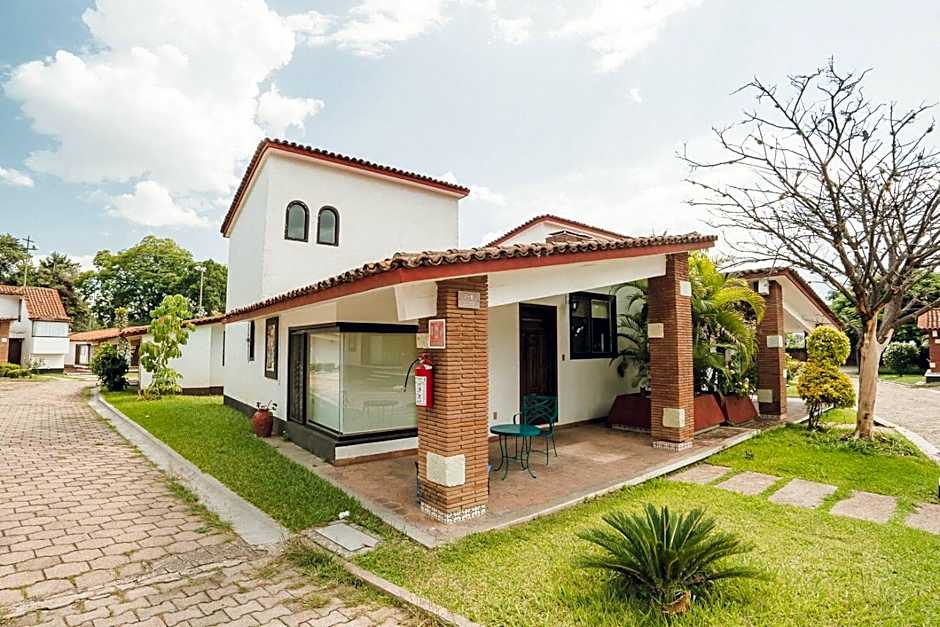 Villas del Sol Hotel & Bungalows