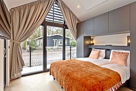 Lodge Royal Eco 6 People Wellness