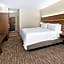 Holiday Inn Express & Suites Willows by IHG