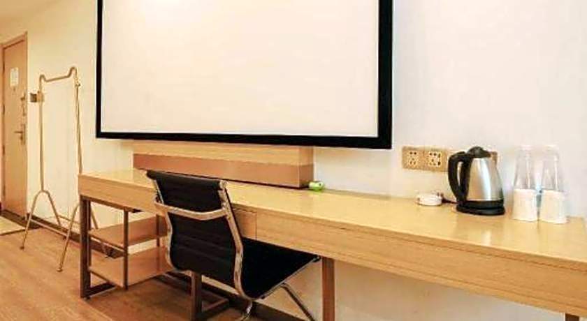 GreenTree Inn Nanchang Honggutan New District Cuiyuan Road Metro Station