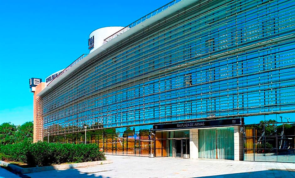 NH Plaza De Armas