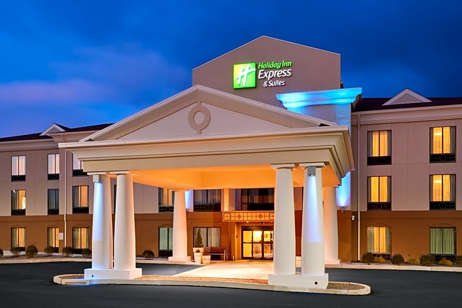 Holiday Inn Express Hotel & Suites Lebanon