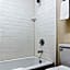 Econo Lodge Inn & Suites Matthews - Charlotte