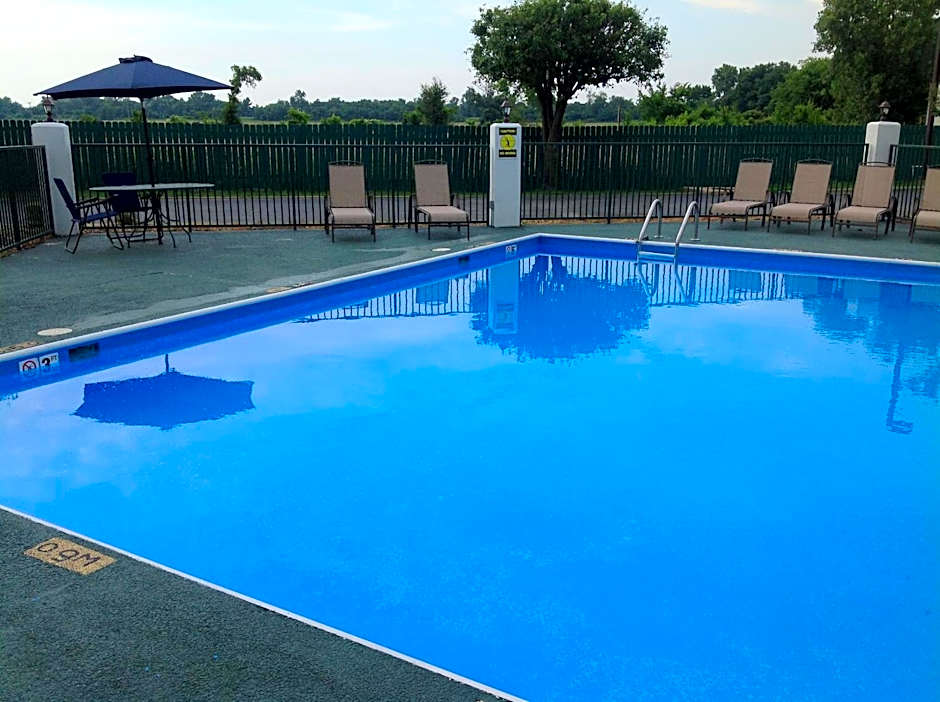 Hallmarc Inn & Suites of West Memphis