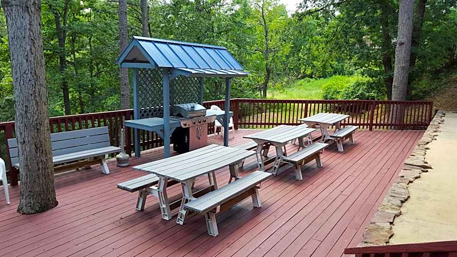 Ozarka Lodge Eureka Springs