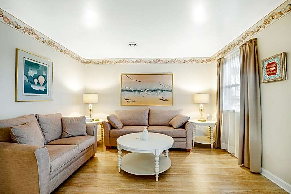 37534 Lighthouse Rd #202