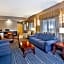 Holiday Inn Express & Suites Geneva Finger Lakes