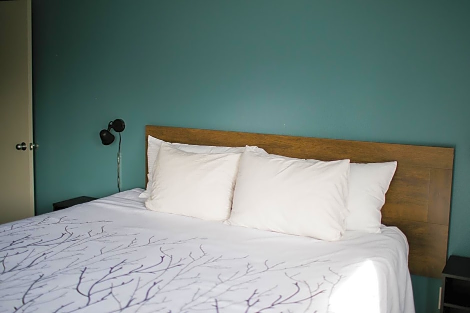 Friday Harbor Suites
