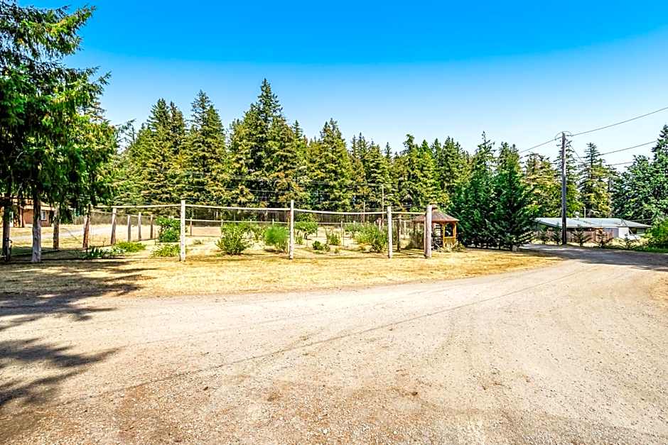 Mount Lena Room 4 at Mount Walker Inn