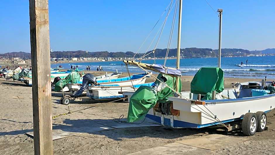 EMS Enoshima クラシックアットホームハウス 寝室は個室 犬もOK