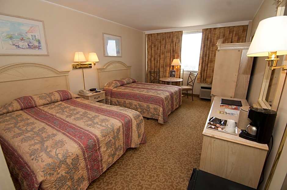Ramada by Wyndham North Bergen