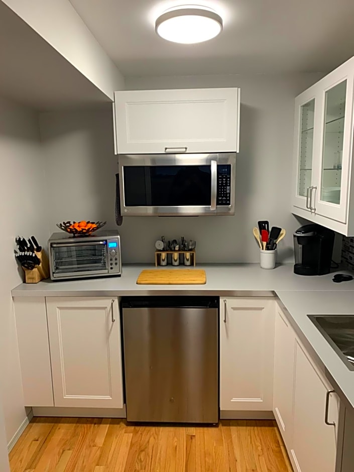 Great Slave Lakeside Bed & Breakfast