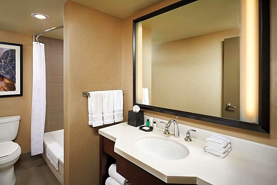 Sheraton Hamilton Hotel