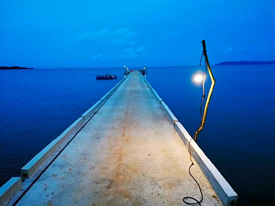 Sea Breeze @ Koh Mak
