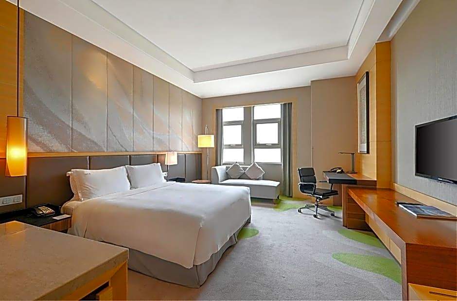 Holiday Inn Qingdao Expo