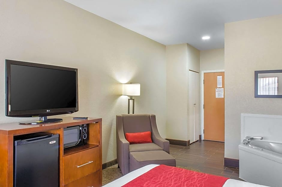 Comfort Inn & Suites Covington - Mandeville