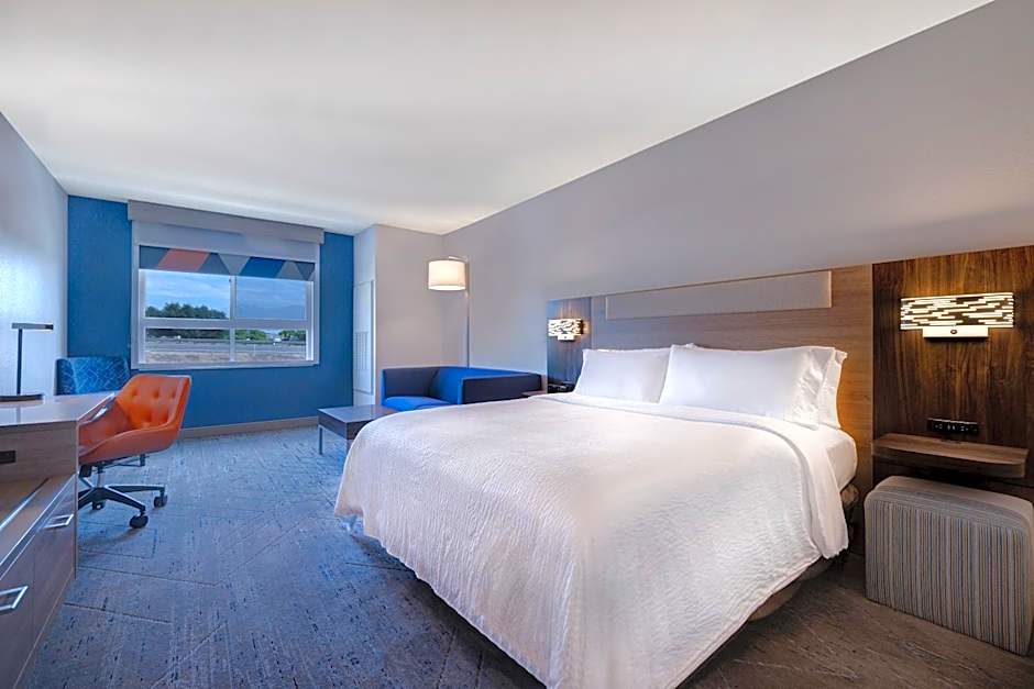 Holiday Inn Express & Suites Ontario - Chino Hills by IHG