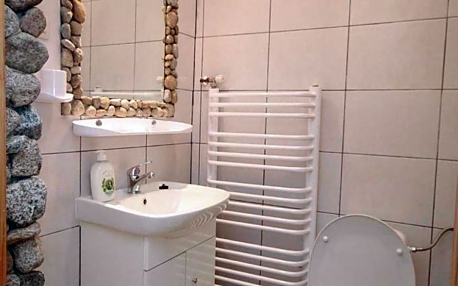 Grota zbójnicka apartament i pokoje