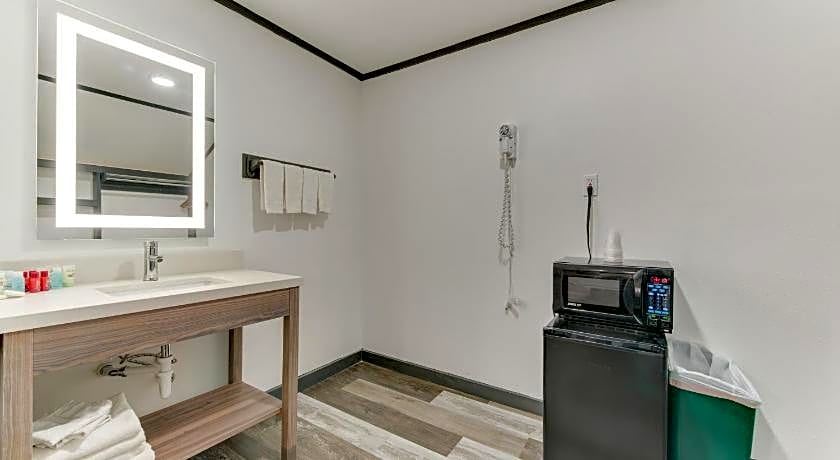 Dolores Mountain Inn