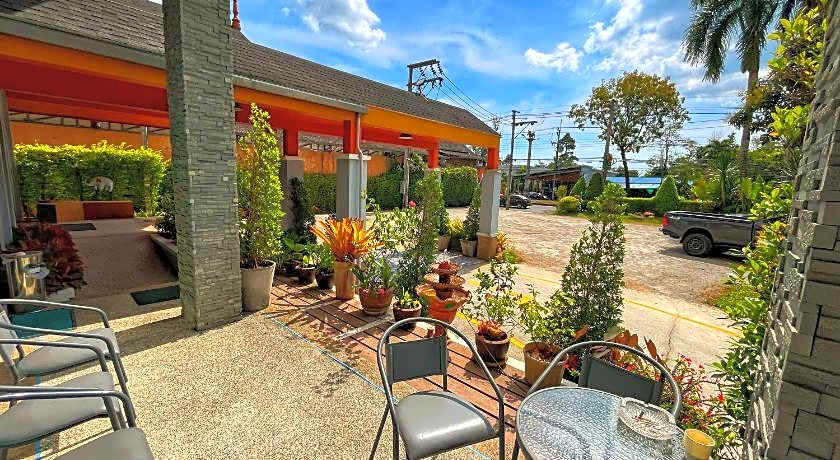 Peak Boutique City Hotel Krabi