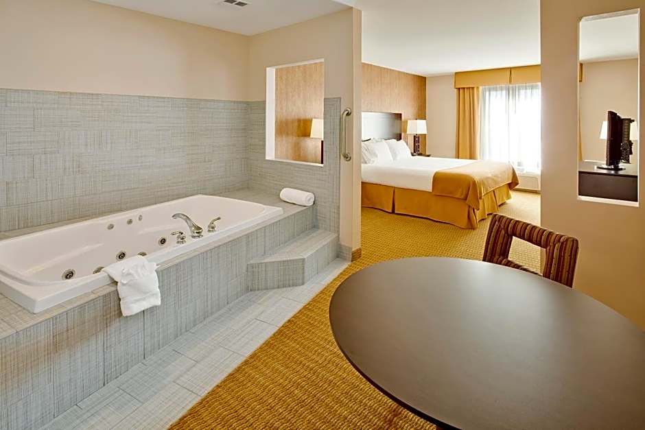 Holiday Inn Express Hotel & Suites Lebanon By IHG