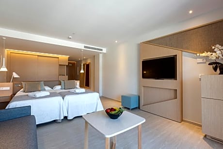 Junior Suite with Sea View (3 Adults + 1 Child)