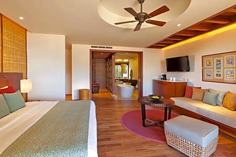 Luxury Lagoona Suite with Seaview