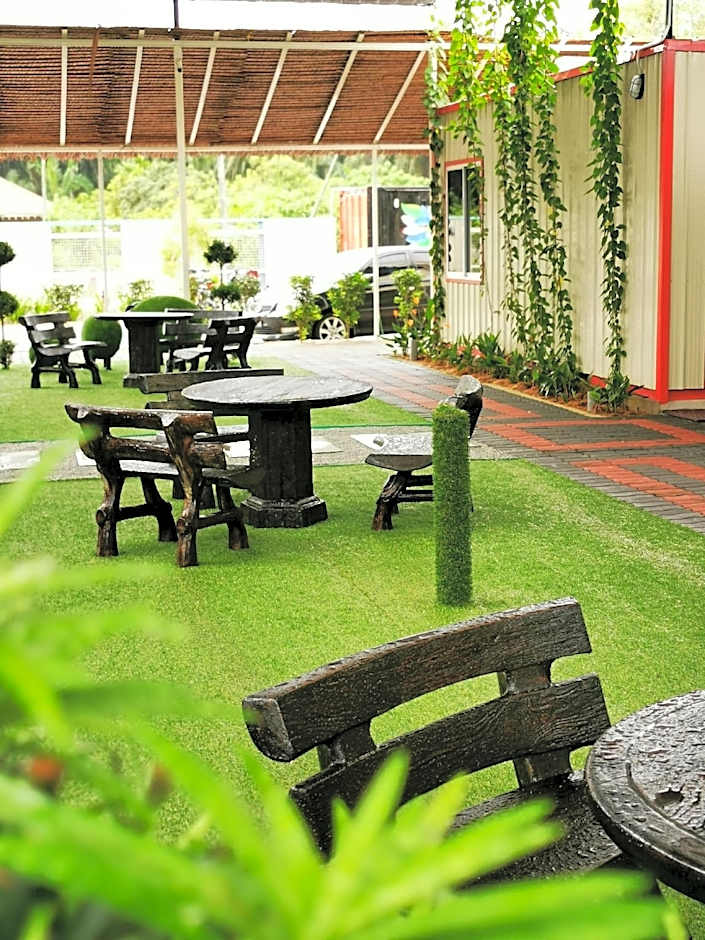 TT Dorf Hotel (Matang)