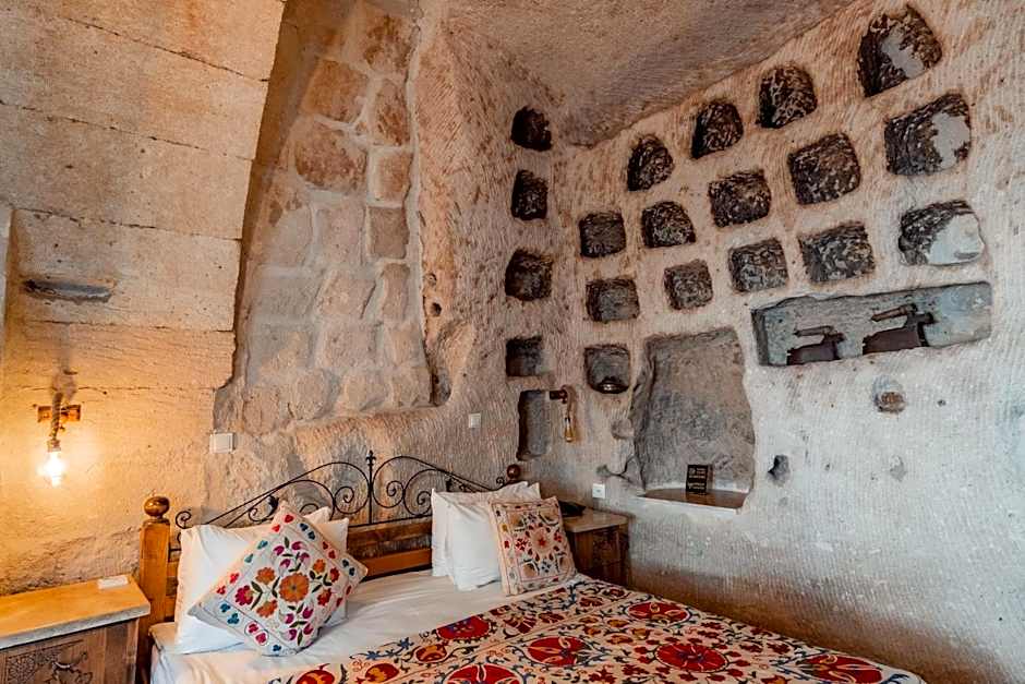 Amber Cave Suites