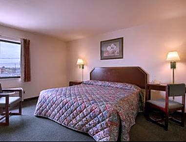 Super 8 by Wyndham Houston/I-10/Federal Road