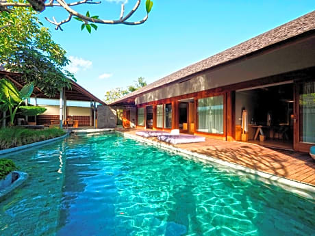 THREE-BEDROOM PRIVATE POOL VILLA
