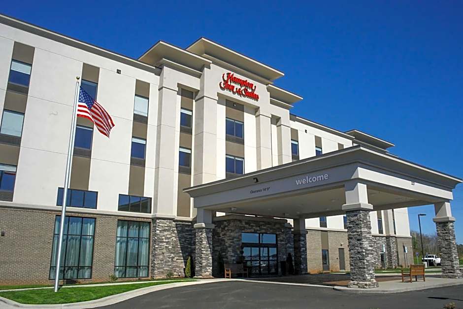 Hampton Inn By Hilton & Suites Forest City