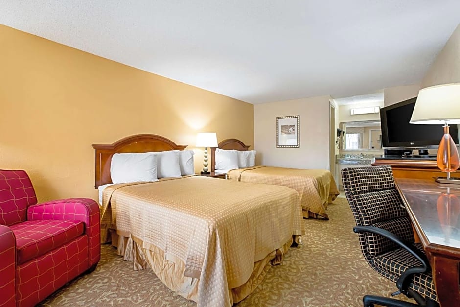 Rodeway Inn Metro Airport