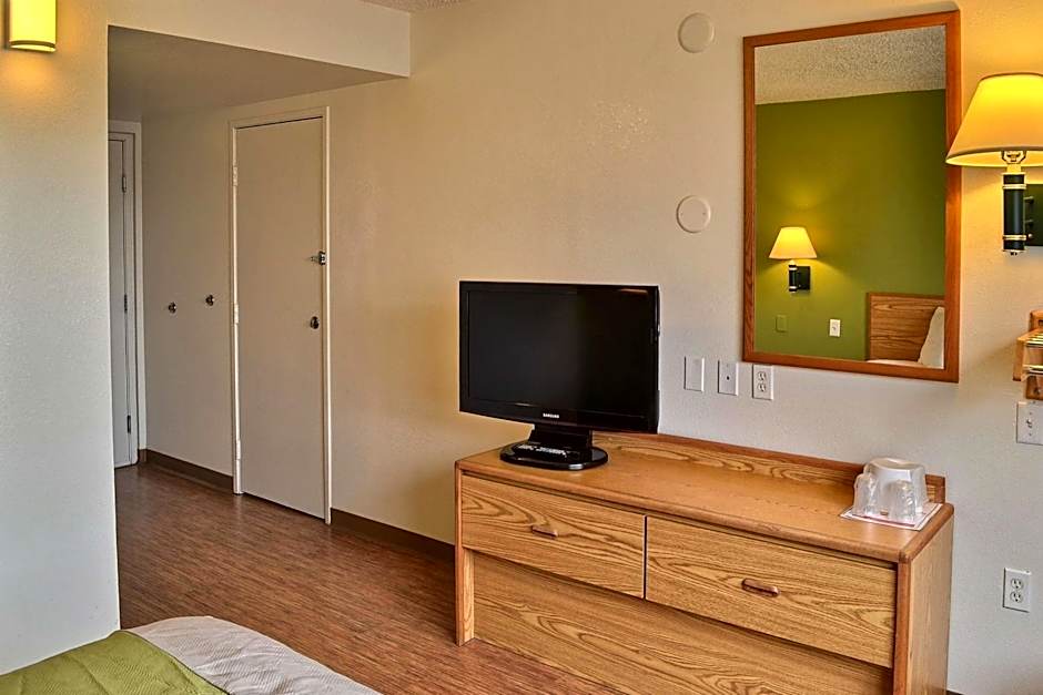 Motel 6-Billings, MT - North