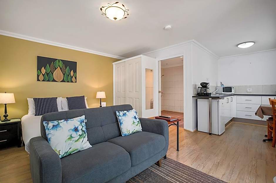 Oyster Cove Chalet