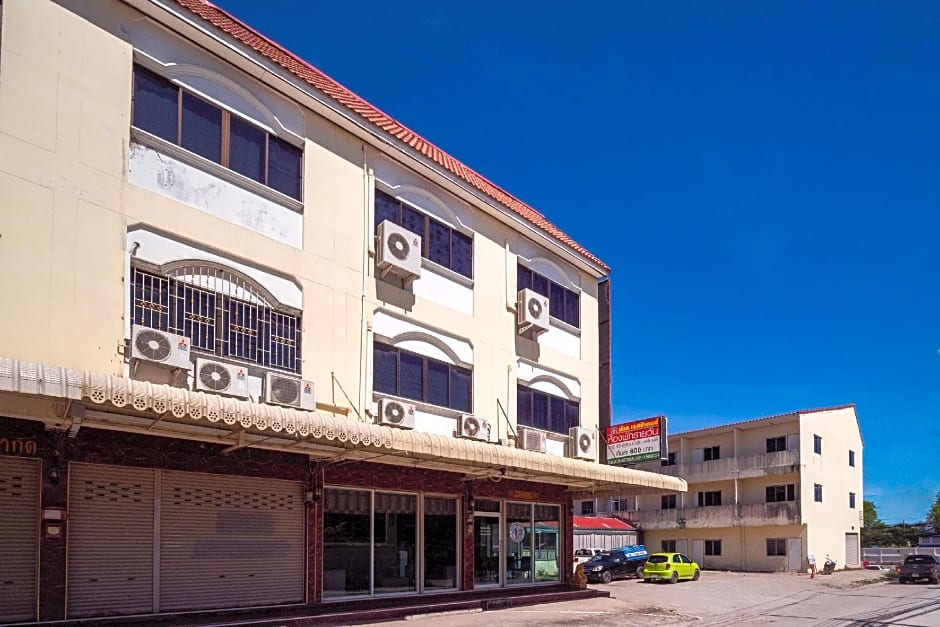 OYO 836 PK Residence