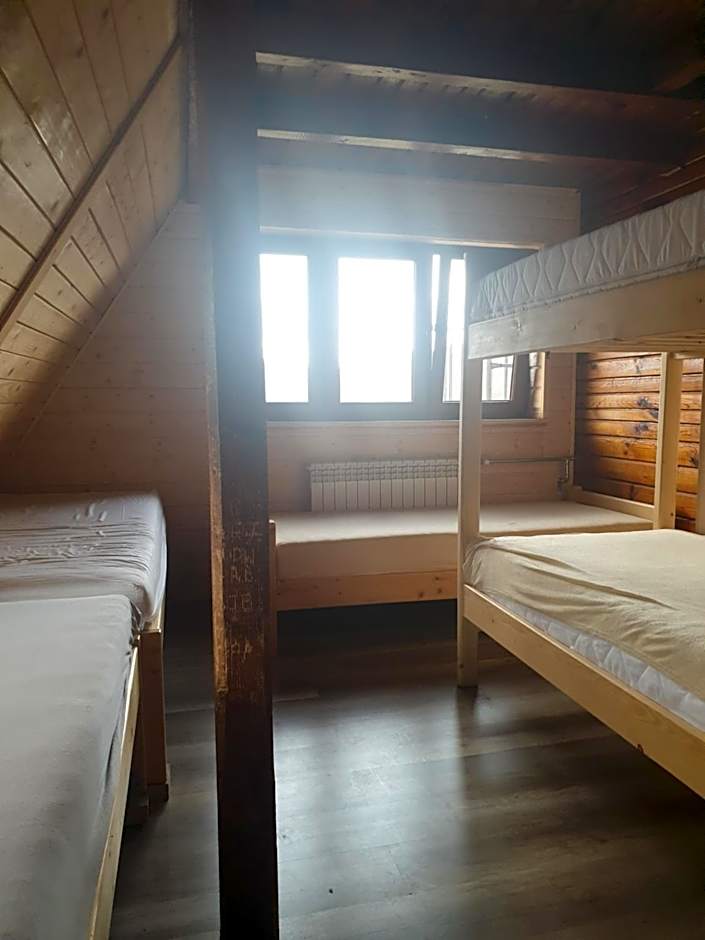 Bacówka PTTK Jaworzec