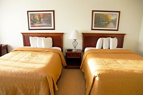 ADA Deluxe 2 Queen Non-Smoking