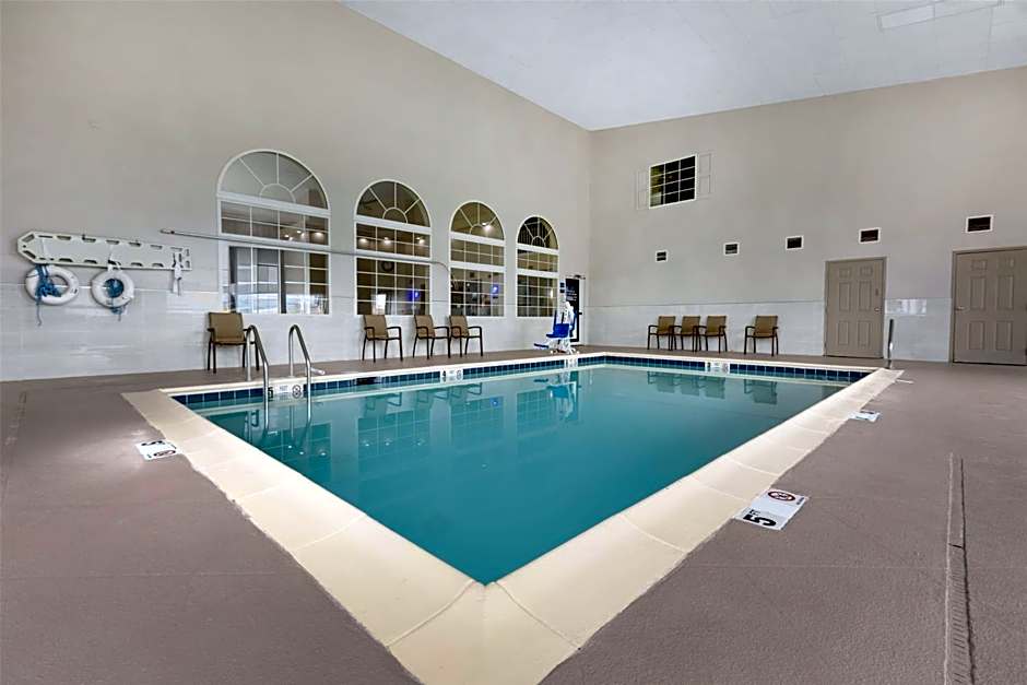 Best Western Cooperstown Inn & Suites