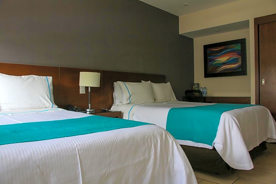 Country Hotel & Suites