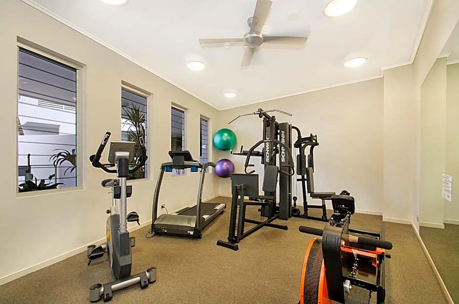 Waves Maroochy River