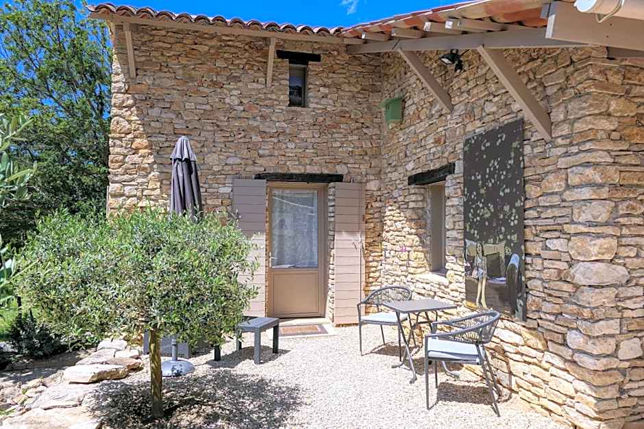 Le Hameau Fleur de Pierres , Chambre , Gite et Table d'Hôtes
