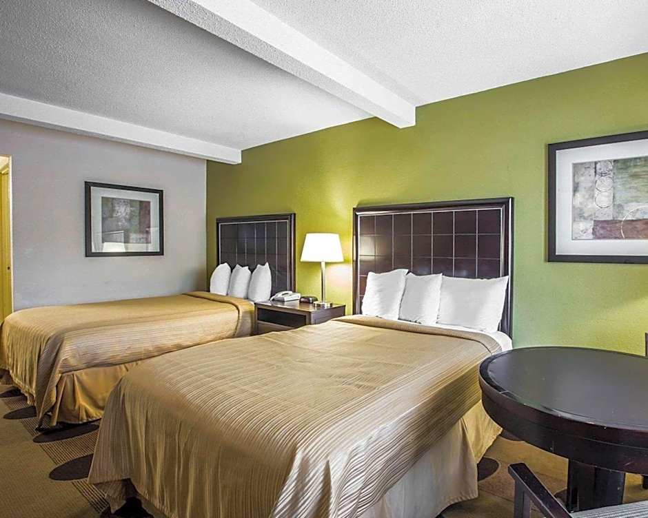 Quality Inn Greenwood Hwy 25