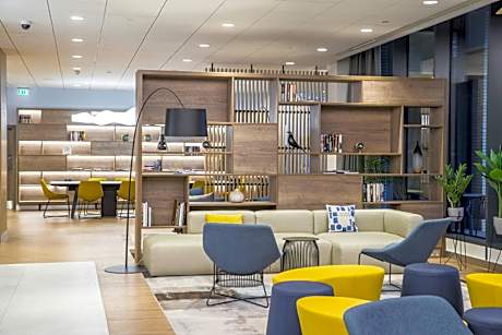 Courtyard by Marriott Edinburgh West