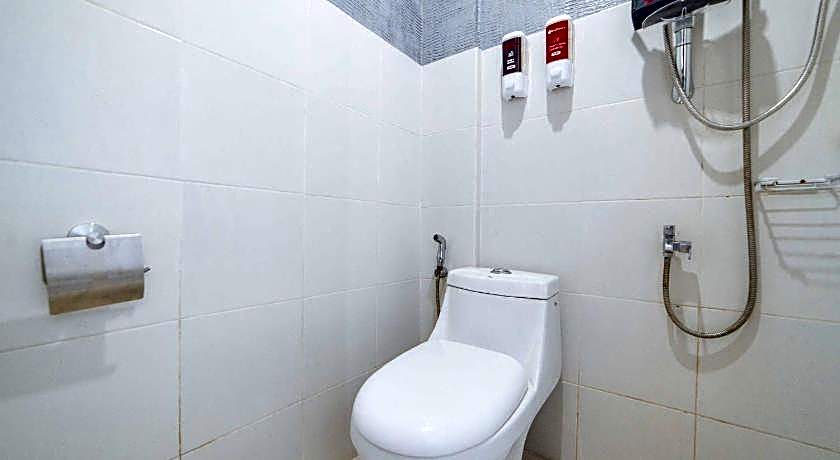 RedDoorz Plus @ Casa Lucia Sindalan San Fernando City Pampanga