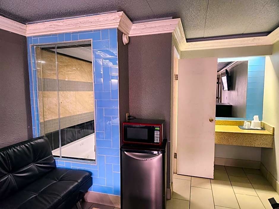 Americas Best Value Inn & Suites Little Rock at Scott Hamilton D