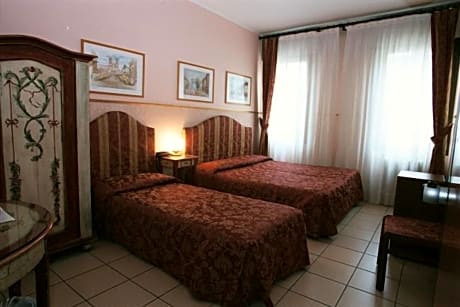 Triple Room (1 Double Bed and 1 Twin Bed)