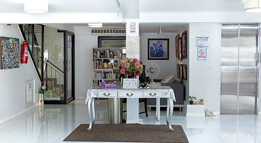 Bed by City Surawong Patpong