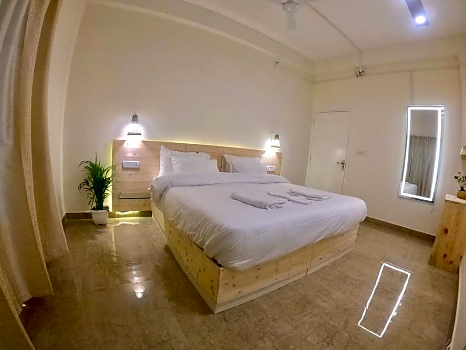 Hotel Ganga Monastery